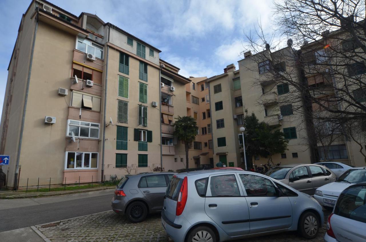 Condominium Apartment Rovinj Bagian luar foto